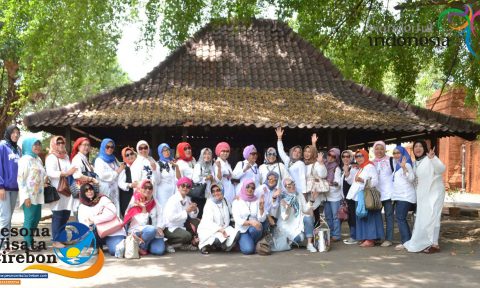 paket tour cirebon
