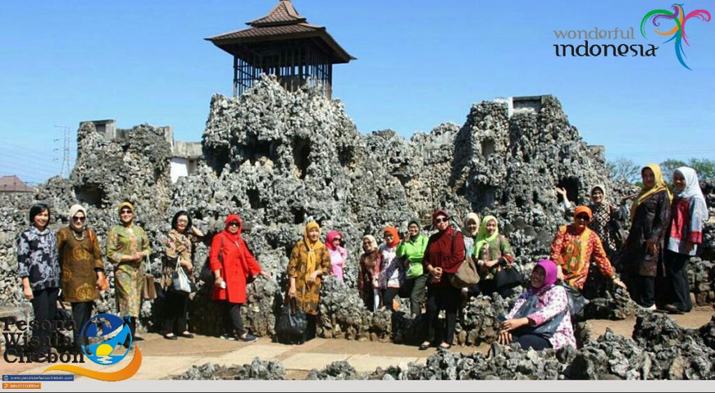 biro perjalanan wisata di cirebon